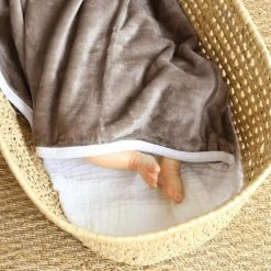 Kinousses Couvertures Bébé Et Enfant Couverture Bébé Marron Flanelle -Couvertures bébé et enfant Soldes couverture bebe marron flanelle 2