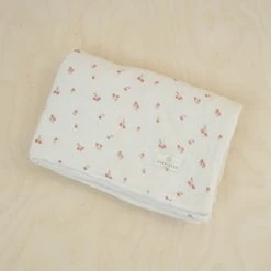 Gabrielle Paris Couvertures Bébé Et Enfant Couverture Ouatinée En Gaze De Coton Bio à Motifs Rose -Couvertures bébé et enfant Soldes couverture ouatinee en gaze de coton bio a motifs rose 5
