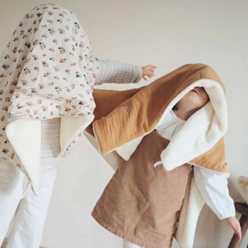Cocoeko Couvertures Bébé Et Enfant Couverture Polaire & Coton Bio Bébé Poires D'automne (75 X 90 Cm) 6 Cocoeko Couvertures Bébé Et Enfant Couverture Polaire & Coton Bio Bébé Poires D'automne (75 X 90 Cm) – Image 4