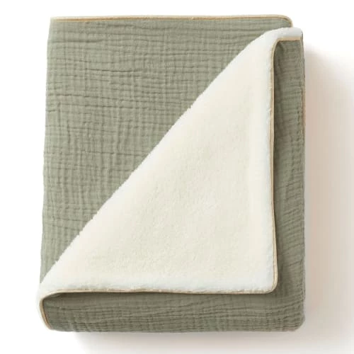 Cocoeko Couvertures Bébé Et Enfant Couverture Polaire & Gaze De Coton Bébé Vert Sauge (75x90cm) 3 Cocoeko Couvertures Bébé Et Enfant Couverture Polaire & Gaze De Coton Bébé Vert Sauge (75x90cm)