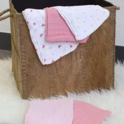 Kinousses Capes De Bain Bébé Et Peignoirs Enfant Gant De Toilette Bébé Rose Mousseline De Coton 8 Kinousses Capes De Bain Bébé Et Peignoirs Enfant Gant De Toilette Bébé Rose Mousseline De Coton -Couvertures bébé et enfant Soldes gant de toilette bebe rose mousseline de coton 1