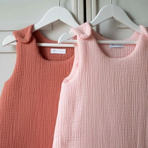 Cocoeko Gigoteuses Gigoteuse Bébé En Gaze De Coton Rose Blush (6-24 Mois) 4 Cocoeko Gigoteuses Gigoteuse Bébé En Gaze De Coton Rose Blush (6-24 Mois) – Image 2