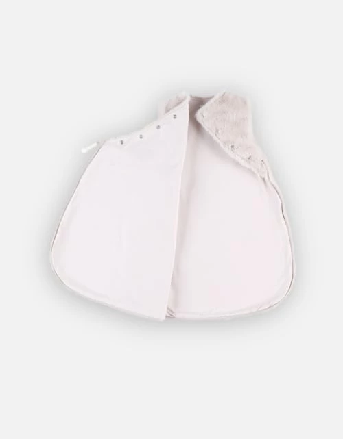 Noukie's Gigoteuses Gigoteuse Chaude En Fausse Fourrure Greige TOG 2-3,5 (50 Cm) 4 Noukie's Gigoteuses Gigoteuse Chaude En Fausse Fourrure Greige TOG 2-3,5 (50 Cm) – Image 2