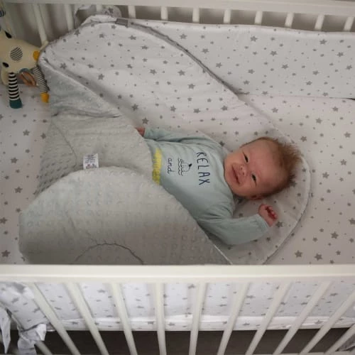 Sevira Kids Gigoteuses Gigoteuse D'emmaillotage Minky Réversible 5 Sevira Kids Gigoteuses Gigoteuse D'emmaillotage Minky Réversible – Image 3