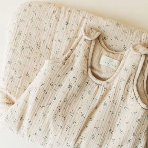 Gabrielle Paris Gigoteuses Gigoteuse En Gaze De Coton Biologique à Motifs Beige 6-18mois 4 Gabrielle Paris Gigoteuses Gigoteuse En Gaze De Coton Biologique à Motifs Beige 6-18mois – Image 2