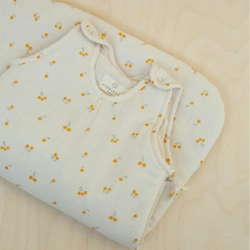 Gabrielle Paris Gigoteuses Gigoteuse En Gaze De Coton Biologique à Motifs Jaune 6-18 Mois 4 Gabrielle Paris Gigoteuses Gigoteuse En Gaze De Coton Biologique à Motifs Jaune 6-18 Mois – Image 2