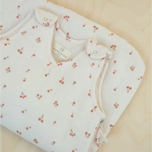Gabrielle Paris Gigoteuses Gigoteuse En Gaze De Coton Biologique à Motifs Rose 0-6 Mois 7 Gabrielle Paris Gigoteuses Gigoteuse En Gaze De Coton Biologique à Motifs Rose 0-6 Mois – Image 5