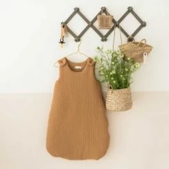 Cocoeko Gigoteuses Gigoteuse En Gaze De Coton Camel (0-6 Mois) 11 Cocoeko Gigoteuses Gigoteuse En Gaze De Coton Camel (0-6 Mois) -Couvertures bébé et enfant Soldes gigoteuse en gaze de coton camel 0 6 mois 3