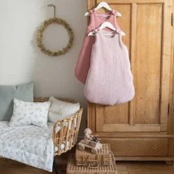 Cocoeko Gigoteuses Gigoteuse En Gaze De Coton Rose Pale (0-6 Mois) 10 Cocoeko Gigoteuses Gigoteuse En Gaze De Coton Rose Pale (0-6 Mois) -Couvertures bébé et enfant Soldes gigoteuse en gaze de coton rose pale 0 6 mois 2