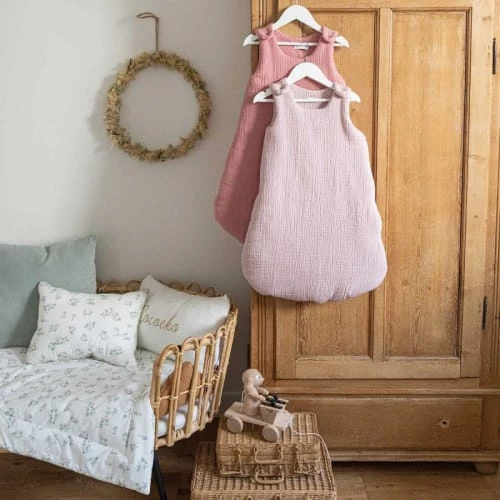 Cocoeko Gigoteuses Gigoteuse En Gaze De Coton Rose Pale (0-6 Mois) 5 Cocoeko Gigoteuses Gigoteuse En Gaze De Coton Rose Pale (0-6 Mois) – Image 3