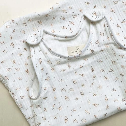 Gabrielle Paris Gigoteuses Gigoteuse Légère En Gaze De Coton Biologique à Motifs Crème 6-18 Mois 4 Gabrielle Paris Gigoteuses Gigoteuse Légère En Gaze De Coton Biologique à Motifs Crème 6-18 Mois – Image 2