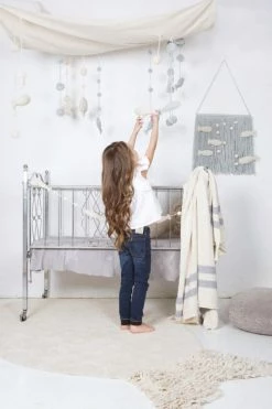 Lorena Canals Ciels De Lit Pendentif Océan En Coton Bleu Et Blanc 100x120 -Couvertures bébé et enfant Soldes pendentif ocean en coton bleu et blanc 100x120 4