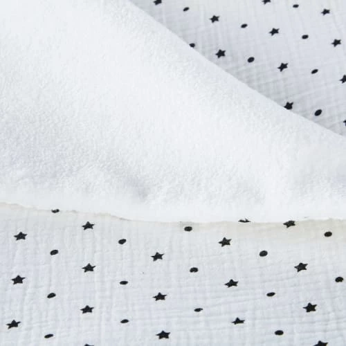 Maisons Du Monde Couvertures Bébé Et Enfant Plaid En Coton Bio Blanc Motifs Pois Et étoiles Noirs 130x170 4 Maisons Du Monde Couvertures Bébé Et Enfant Plaid En Coton Bio Blanc Motifs Pois Et étoiles Noirs 130x170 – Image 2
