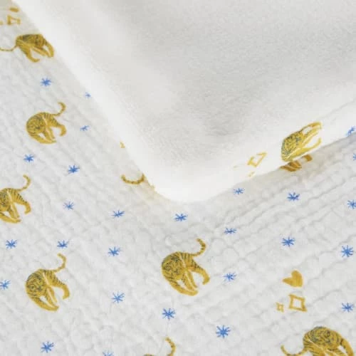 Maisons Du Monde Couvertures Bébé Et Enfant Plaid En Gaze De Coton OEKO-TEX® Imprimé Jungle 75x100 4 Maisons Du Monde Couvertures Bébé Et Enfant Plaid En Gaze De Coton OEKO-TEX® Imprimé Jungle 75x100 – Image 2