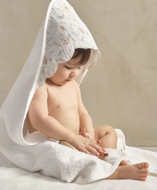 Maisons Du Monde Capes De Bain Bébé Et Peignoirs Enfant Sortie De Bain Bébé En éponge écrue Avec Capuche En Gaze De Coton Imprimée 4 Maisons Du Monde Capes De Bain Bébé Et Peignoirs Enfant Sortie De Bain Bébé En éponge écrue Avec Capuche En Gaze De Coton Imprimée – Image 2